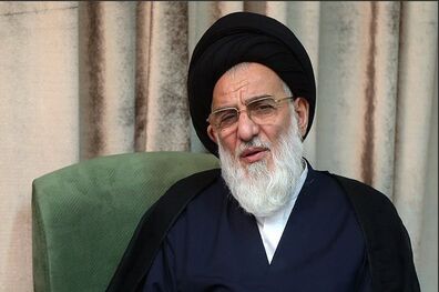تکذیب درخواست حکم حکومتی برای احمدی‌نژاد