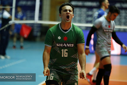 دیدار تیم های والیبال پیکان و شمس