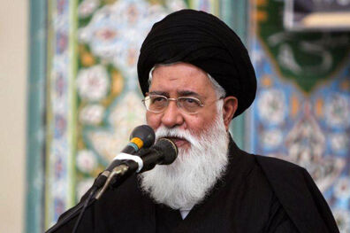 مسئولان باید این چنگ گرانی که حلق مردم را می‌فشارد، باز کنند