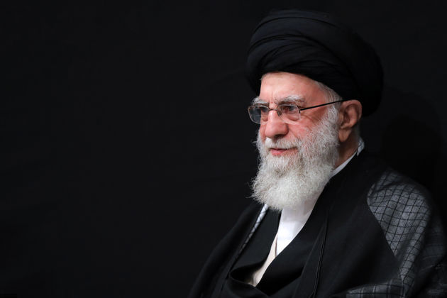 اگر مقاومت کردید آن وقت قله را فتح خواهید کرد