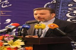 وزیر ارتباطات پرداخت وام هاى نجومى را در پست بانک ایران تکذیب کرد