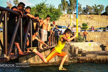 فرار از گرمای خوزستان