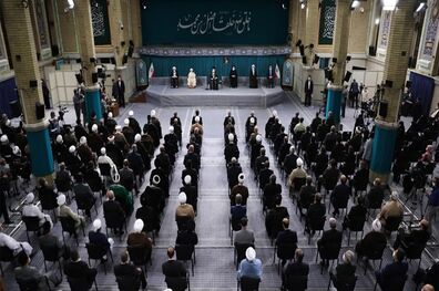 ایستادیم و پیش رفتیم؛ غلط میکند کسی فکر کندن درخت تناور جمهوری اسلامی را هم بکند