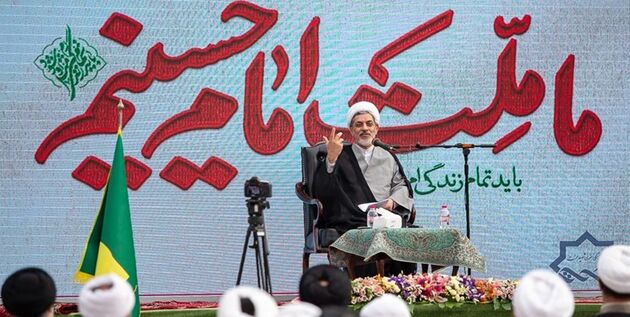 چرا خواندن قرآن در محرم تعطیل می‌شود؟