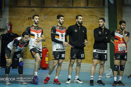 دیدار تیم های والیبال بانک سرمایه و شهرداری تبریز