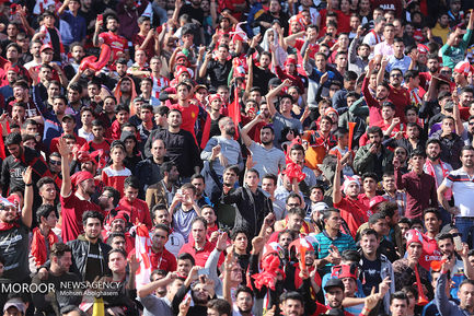 حاشیه دیدار تیم های استقلال تهران و پرسپولیس