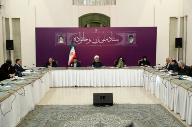 نشست زنان ایرانی با حضور روحانی برگزار شد