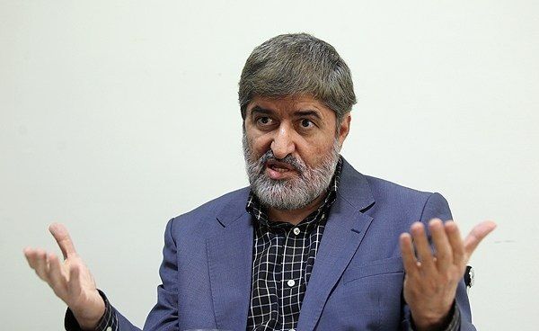 زادی بیان مانع تخلفات مالی و اختلاس ها می شود