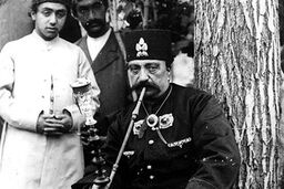 عکس سلفی ناصرالدین شاه به نمایش در می‌آید