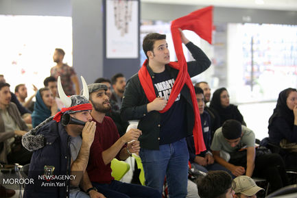 تماشای دیدار فوتبال پرسپولیس ایران و کاشیما آنتلرز ژاپن در پردیس چهارسو