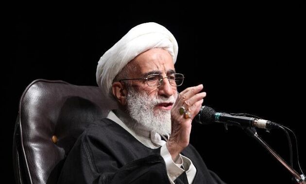 قدردانی آیت ‌الله جنتی از حضور پرشور مردم در تمامی صحنه‌های انقلاب