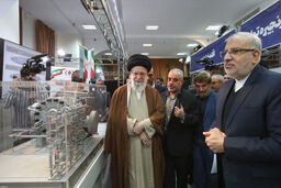 بازدید رهبر انقلاب از نمایشگاه توانمندی‌های تولید داخلی +فیلم و تصاویر