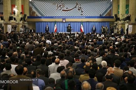 دیدار جمعی از مداحان و ذاکران اهل بیت(ع) با مقام معظم رهبری
