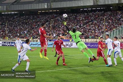 مسابقه فوتبال دوستانه تیم های ملی جمهوری اسلامی ایران و ازبکستان