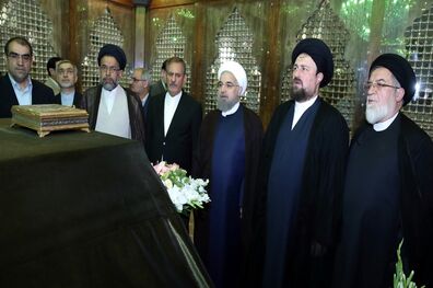 تجدید میثاق روحانی و اعضای دولت با آرمان‌ های امام (ره)