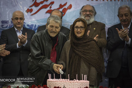 تجلیل از هنرمندان پیشکسوت متولدین دی ماه