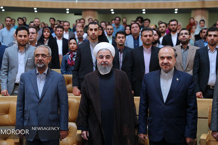 دیدار و ضیافت افطار جمعی از جوانان و دانشجویان با رییس جمهور