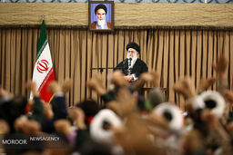 دیدار مقام معظم رهبری با مسئولان راهیان نور