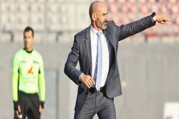  VAR باید برای همه باشد
