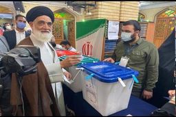 رئیس دیوان عالی کشور پای صندوق رای حضور یافت
