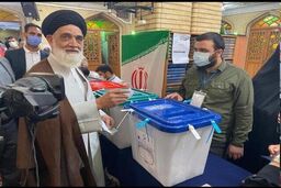 رئیس دیوان عالی کشور پای صندوق رای حضور یافت