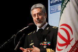 پیشنهادی که در بندر دوربان به کارکنان ناوگروه 44 داده شد