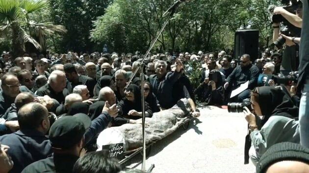 پیکر حسام محمودی در قطعه هنرمندان تشییع شد