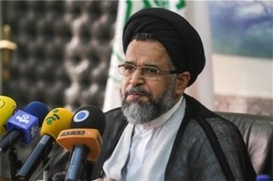 وزیر اطلاعات: داشتن «گرین کارت» تابعیت محسوب نمی‌شود