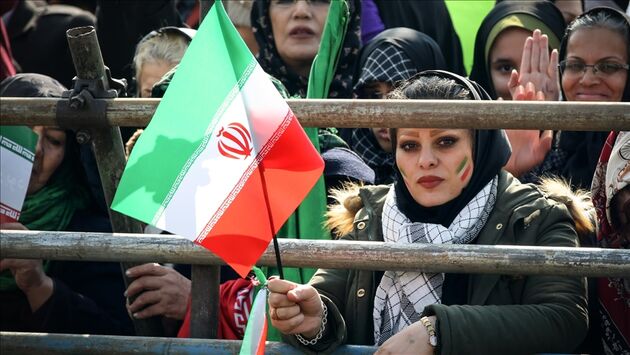 مراسم راهپیمایی یوم الله ۲۲ بهمن آغاز شد