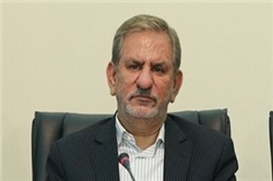 برای چاره اندیشی صف های طولانی شعب عازم وزارت کشور هستم