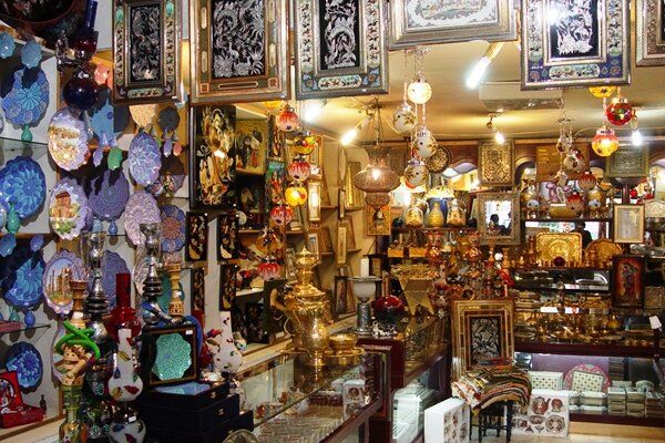 ظرفیت خانه‌های تاریخ بیرجند برای عرضه محصولات صنایع دستی به‌کارگیری می‌شود