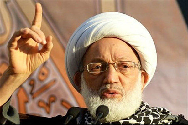 آیت الله عیسی قاسم به فرودگاه بین المللی بحرین منتقل شد