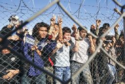 واژگونی مرگبار خودروی حامل پناهجویان افغان ، پاکستانی و بنگلادشی در مرز ترکیه و ایران
