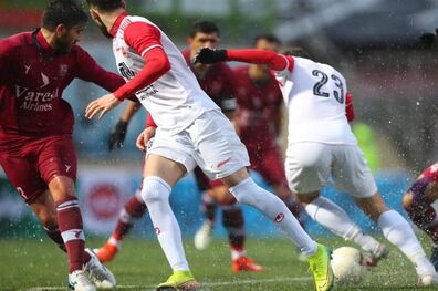 زمان بازی پرسپولیس و نساجی اعلام شد