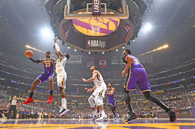 اعلام نتایج رقابت‌ های لیگ بسکتبال NBA 