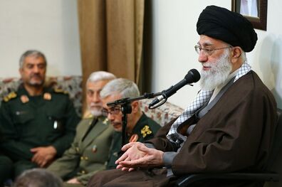 تهاجم آمریکا به سوریه خطایی راهبردی است/ کمبودهای مالی نباید مانعی برای پیشرفت نظامی باشد