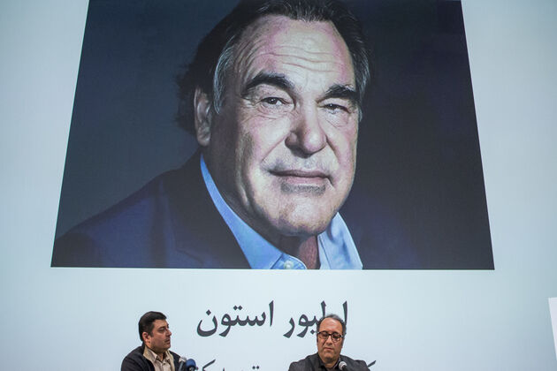 الیور استون در جشنواره فجر کلاس تشکیل می دهد