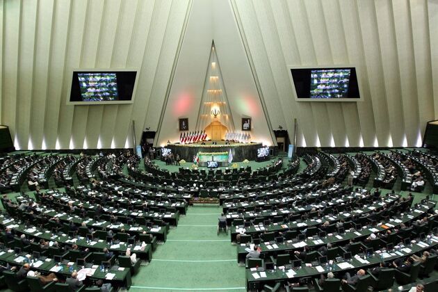 مجلس با دوفوریت طرح تامین کالاهای اساسی موافقت کرد