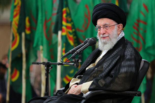 دفاع مقدس توانایی جوانان برای حل مشکلات را نشان داد