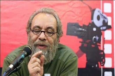 دلایل پنج هزار کلمه ای فراستی درباره ضعف «فروشنده»
