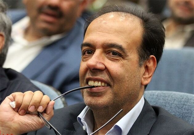 نرخ ارز را پوپولیستی ثابت نگه داشته‌ایم
