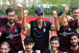 سرمربی تیم ملی فوتبال ایران بازیکنان پرسپولیس را به ایران بازگرداند