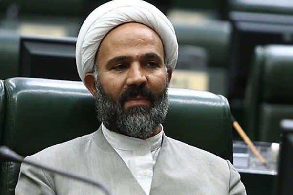 نباید خودمان بگوییم که در این دوره بهترین عملکرد را داشتیم