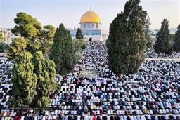 اقامه نماز ۱۲۰هزار فلسطینی در مسجد الاقصی