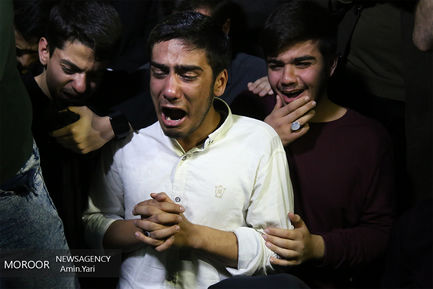 وداع با پیکر شهید مدافع حرم میثم نظری