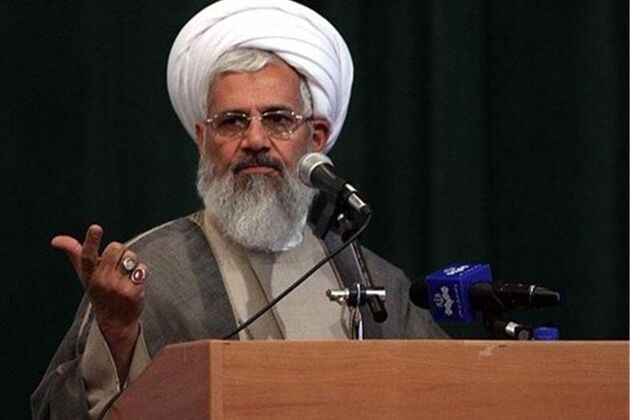 باید شخصیت های برجسته انقلاب اسلامی به مردم معرفی شوند