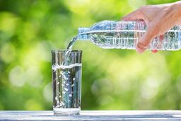 از افطار تا سحر حتما مایعات کافی بنوشید