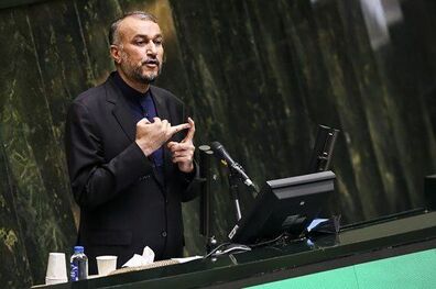 وزیر امور خارجه به مجلس احضار شد