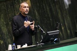 وزیر امور خارجه به مجلس احضار شد
