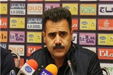 پورموسوی: به بازیکنان گفتم دنبال پول نباشند/ به غرورمان باختیم